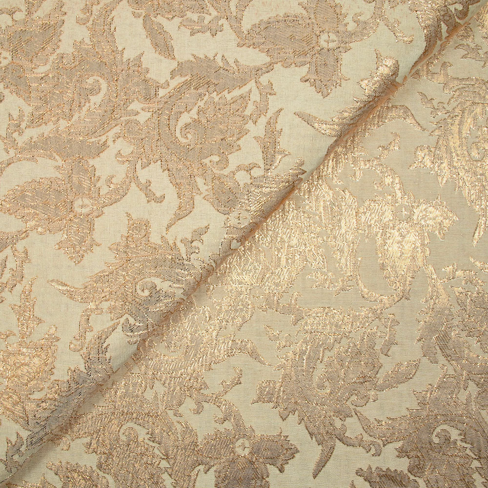 Brocart lamé rose rococo fond blush