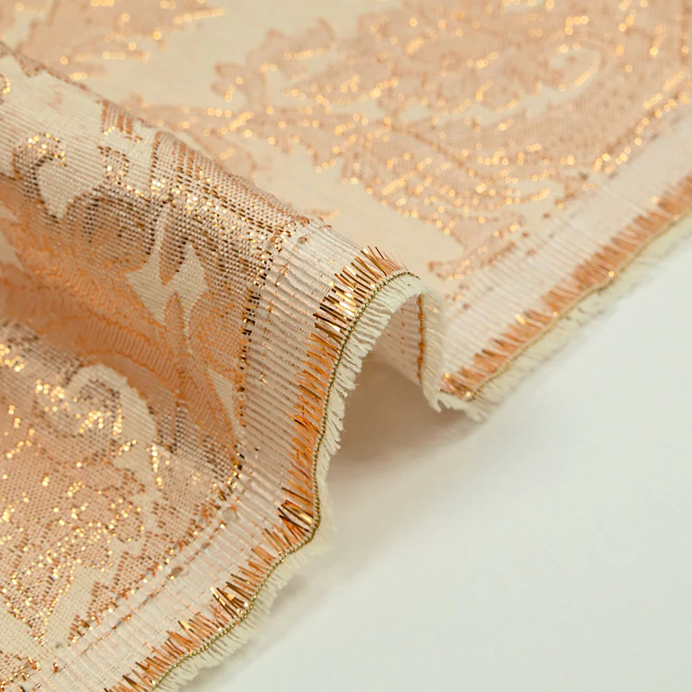 Brocart lamé rose rococo fond blush - Image 6