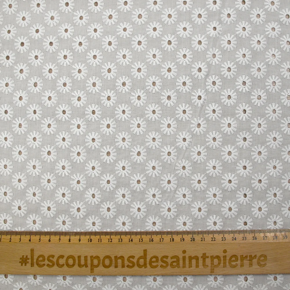 Broderie anglaise Catalina blanc cassé - Image 3