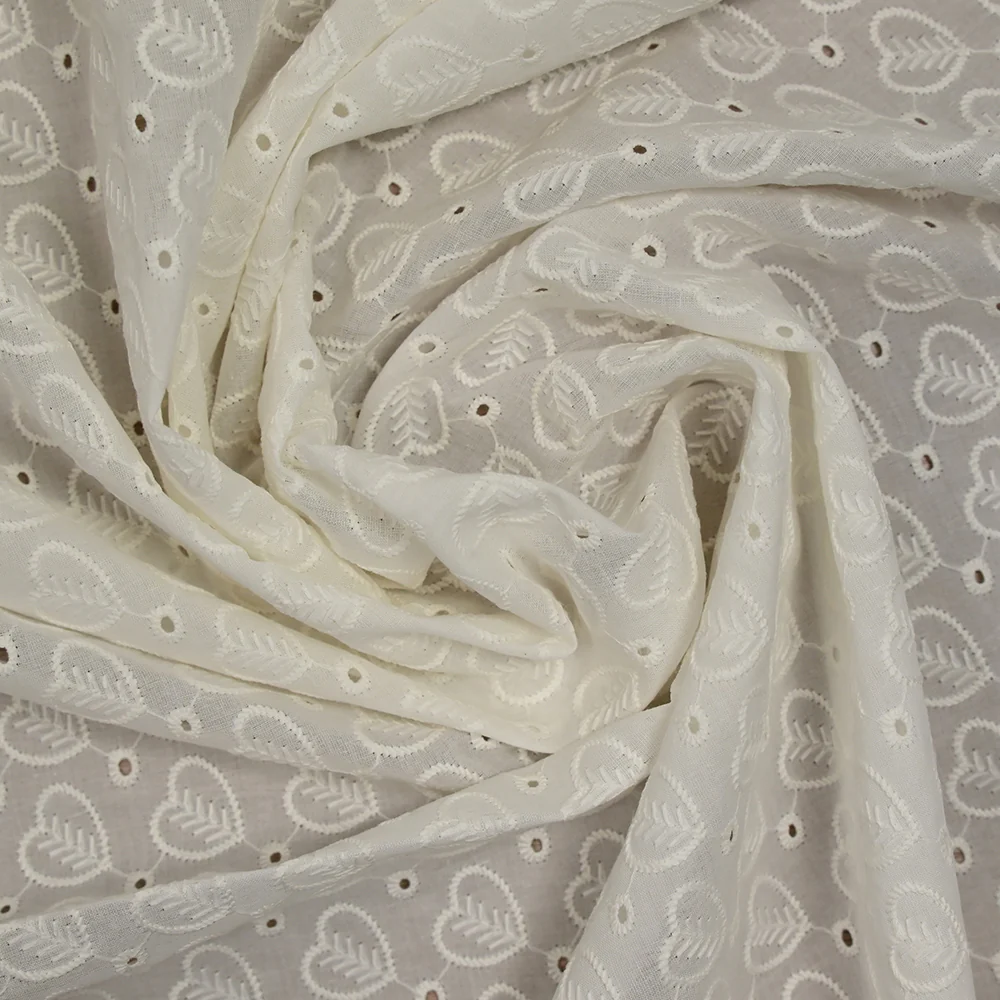 Broderie anglaise festonnée Jenny fond blanc cassé - Image 2