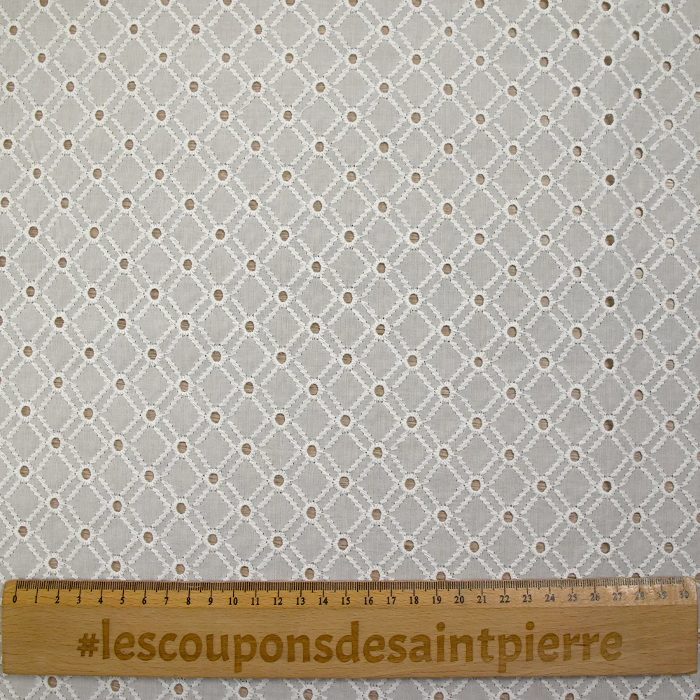 Broderie anglaise Ingrid blanc cassé - Image 3