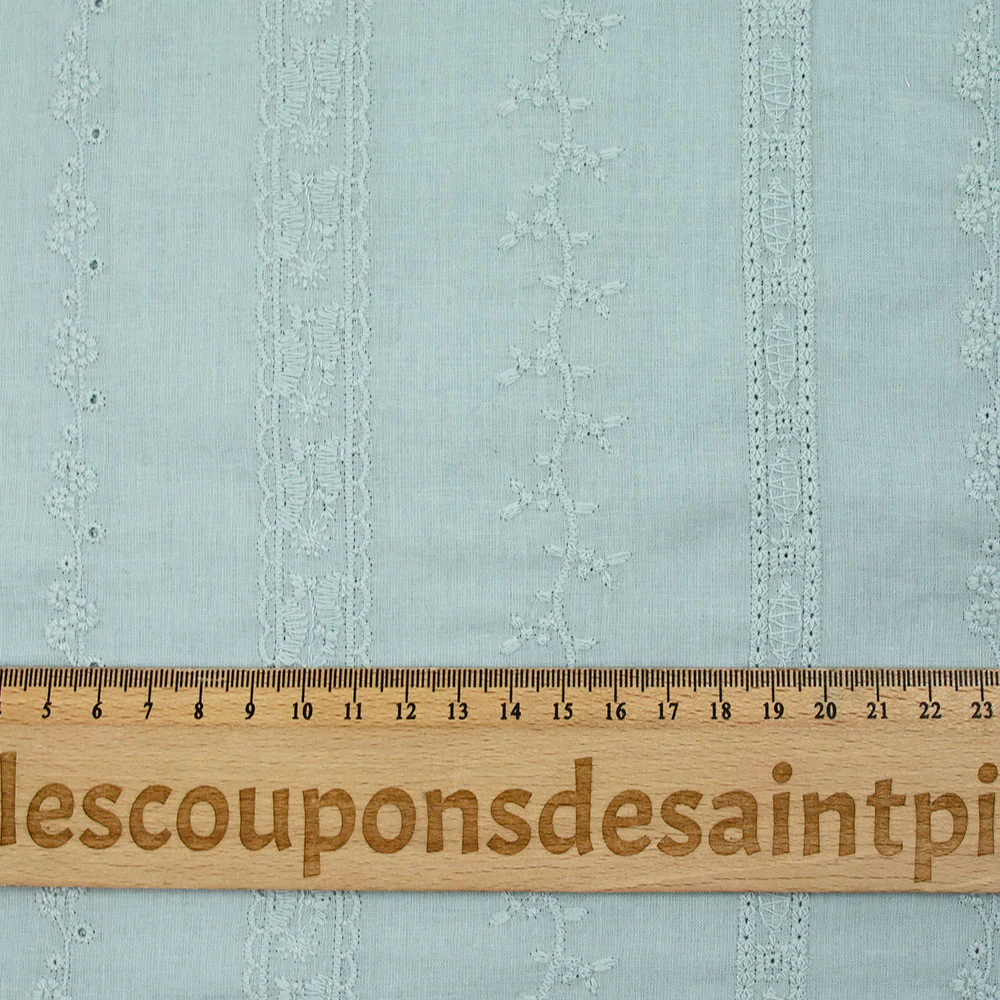 Broderie anglaise Mary bleu glacier - Image 3