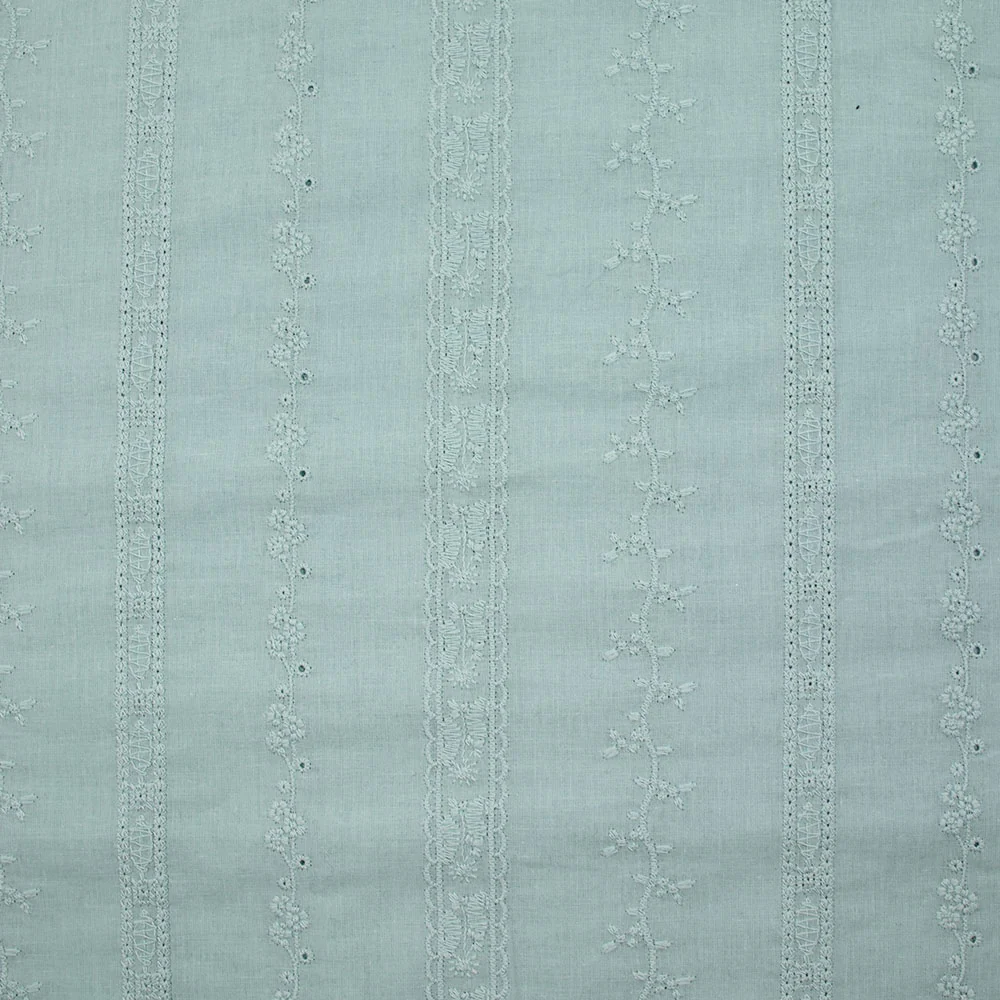 Broderie anglaise Mary bleu glacier - Image 4