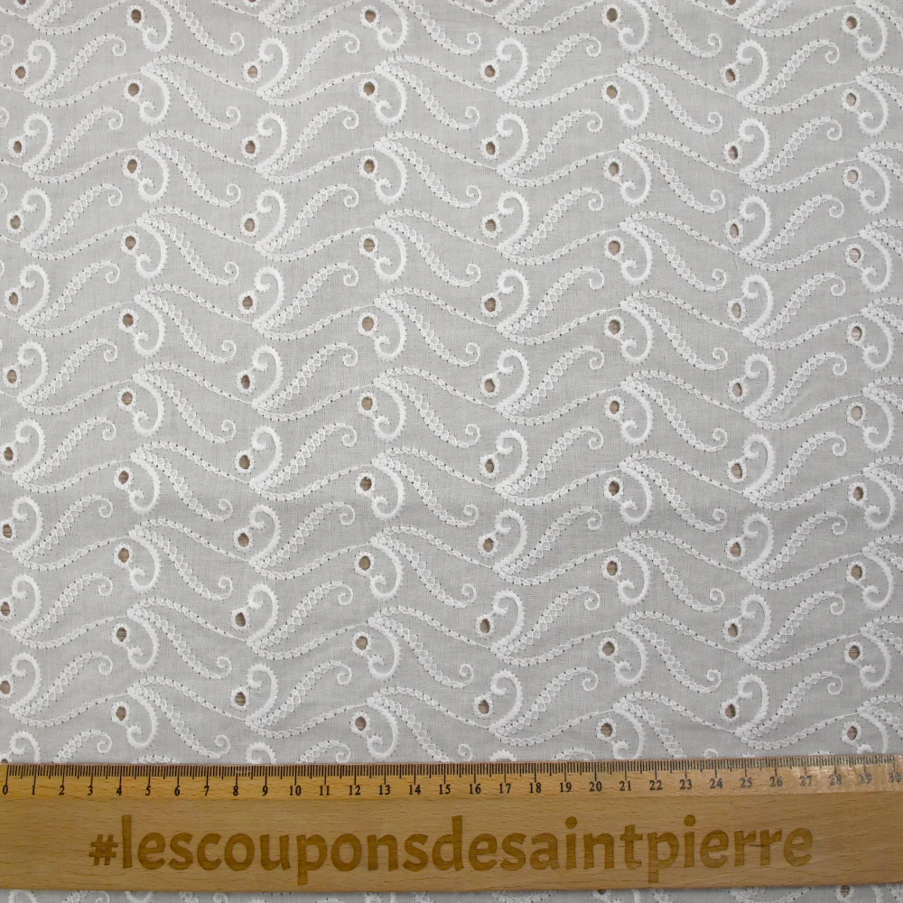 Broderie anglaise Nessa blanc cassé - Image 3