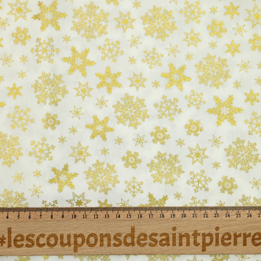 Coton imprimé et doré flocon de neige fond blanc cassé - Image 3