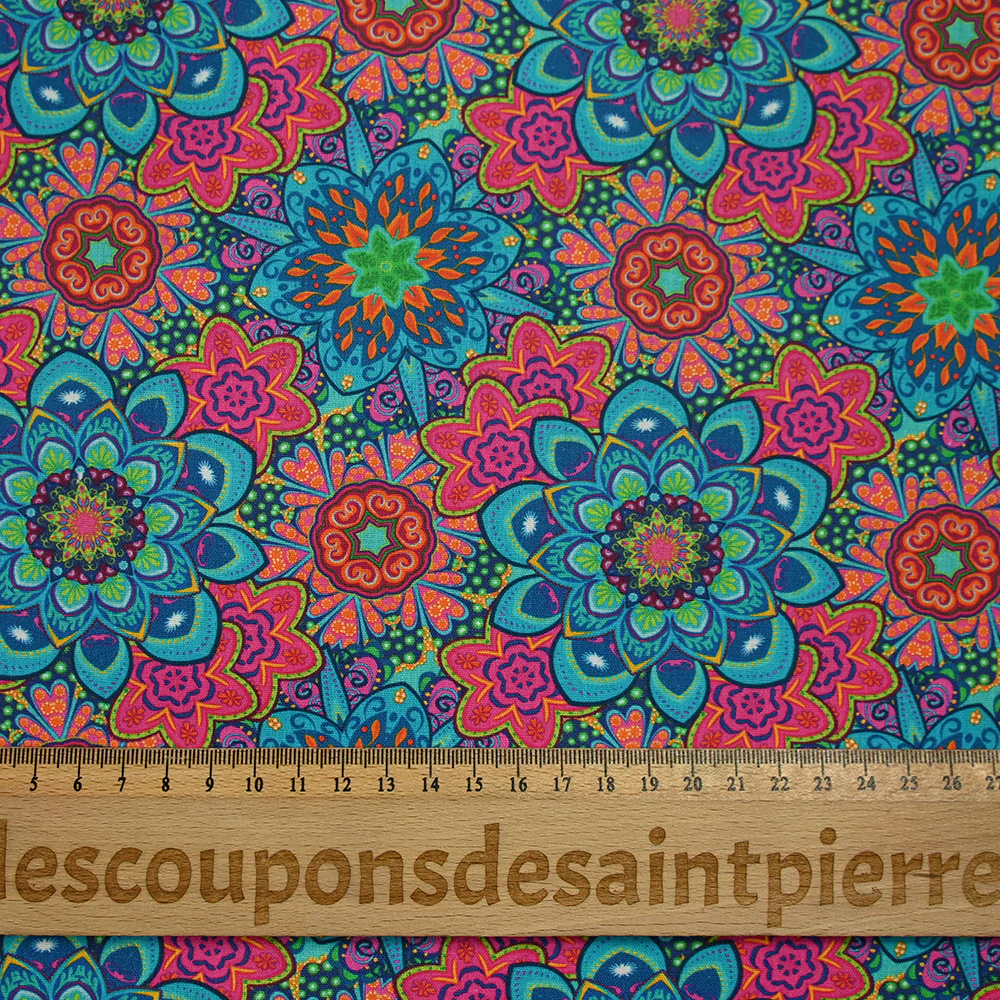 Coton imprimé mandala corail, bleu et rose - Image 3