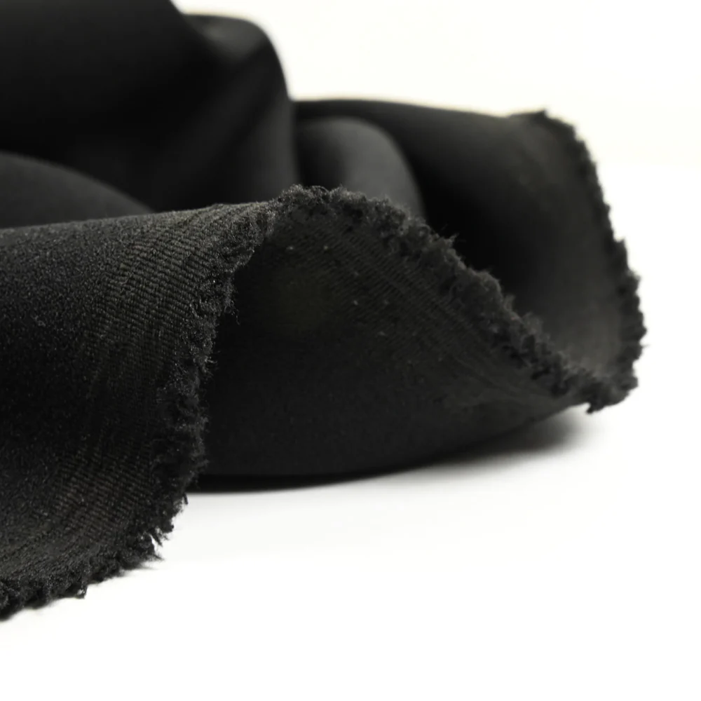Crêpe polyviscose noir - Image 4
