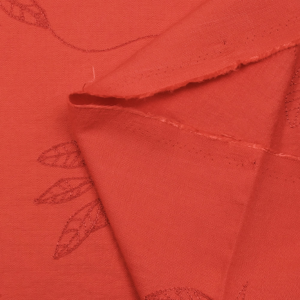 Crêpe viscose Lily brodé feuillage rouge - Image 6
