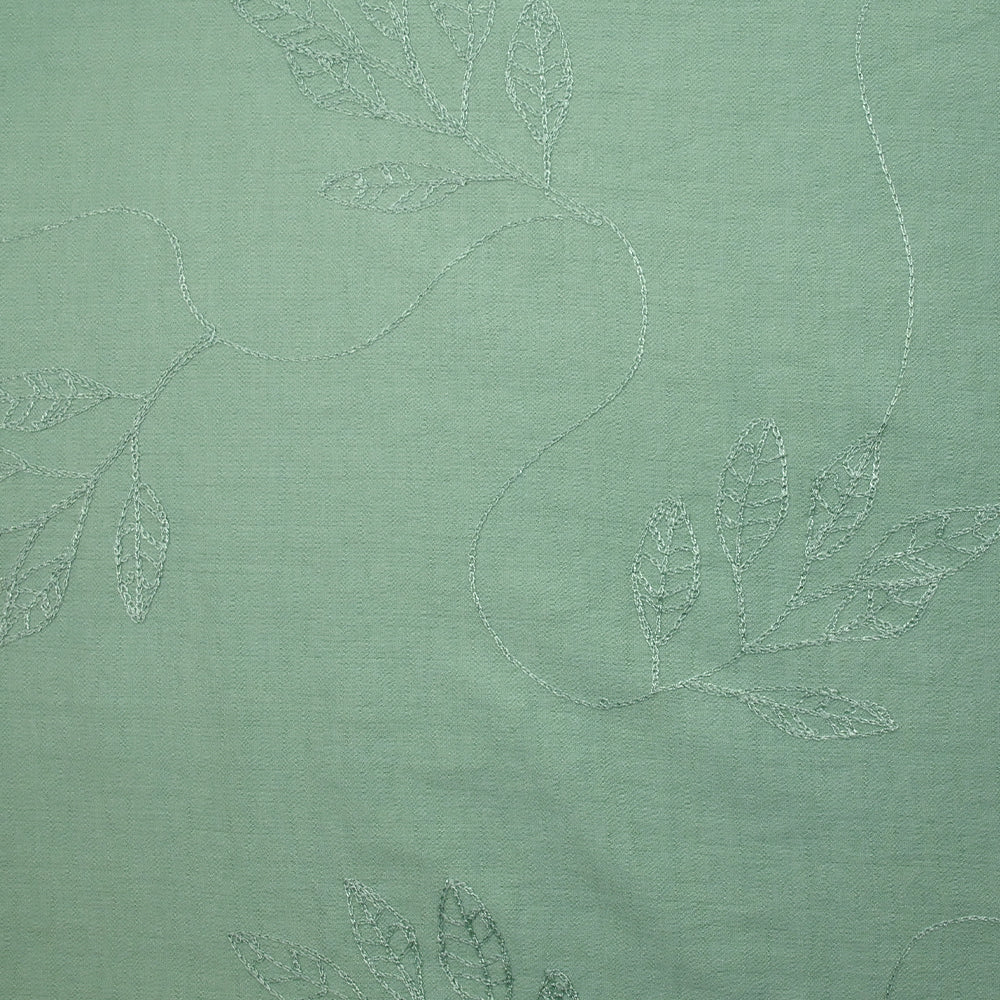 Crêpe viscose Lily brodé feuillage vert d'eau - Image 4