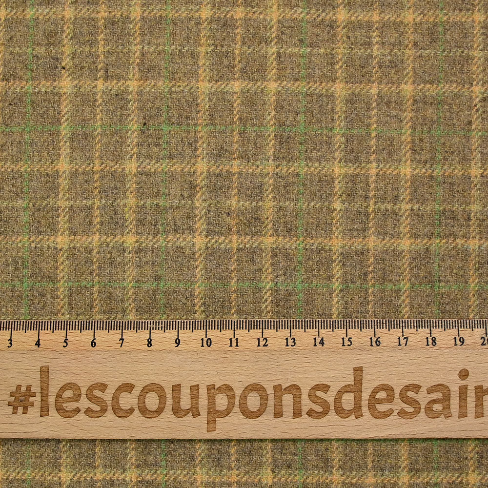 Flanelle laine mélangée carreaux jaune et vert fond beige - Image 3