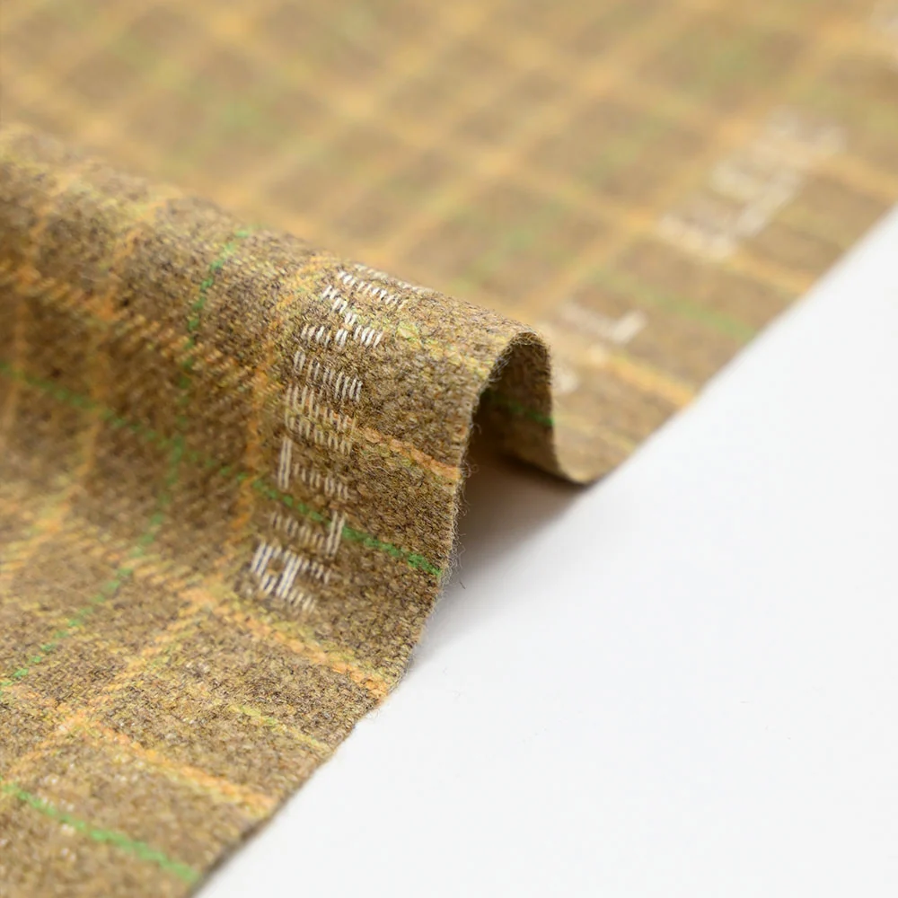 Flanelle laine mélangée carreaux jaune et vert fond beige - Image 7