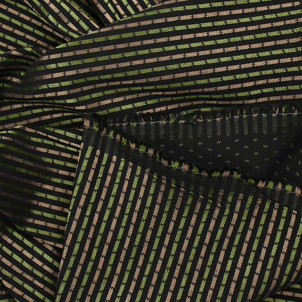 Jacquard polyviscose rayé vert et marron fond noir - Image 5