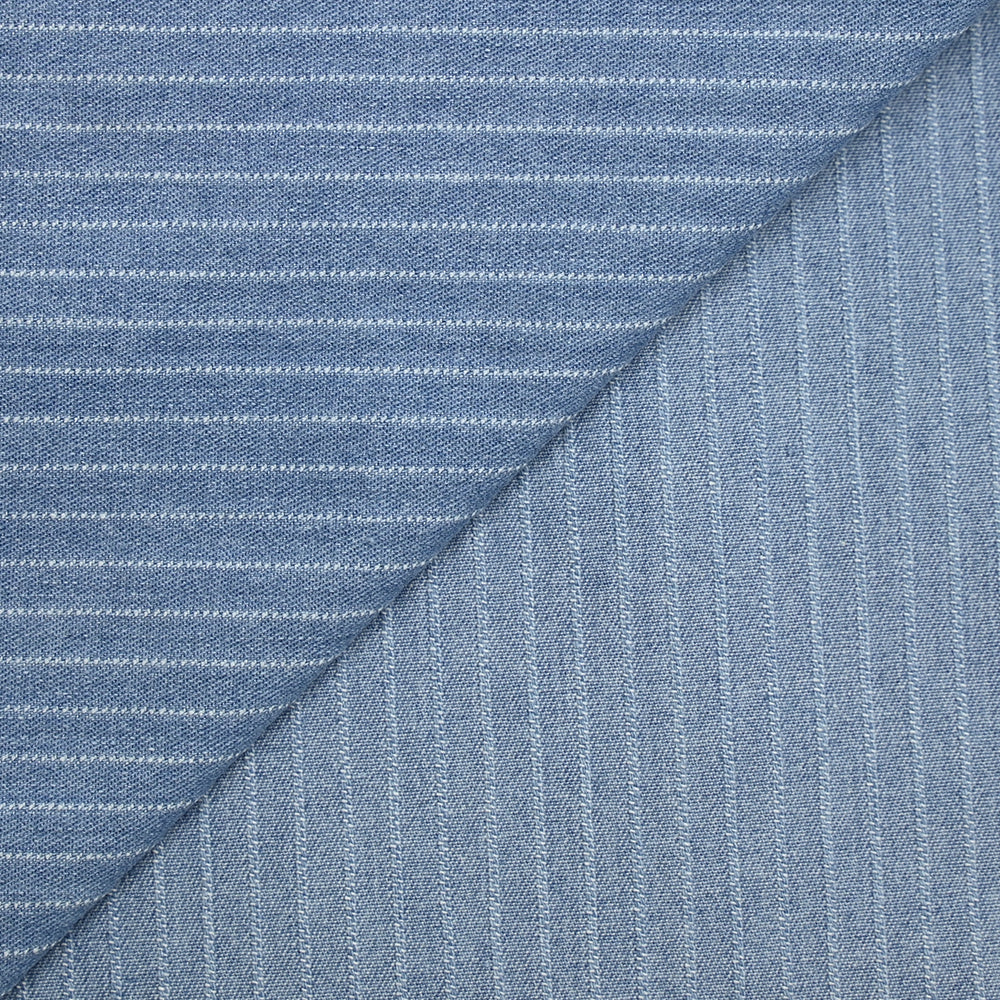 Jean’s coton extensible à rayures tissées fond bleu clair