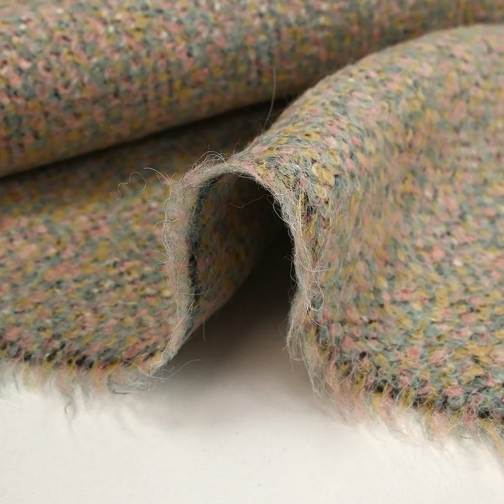 Laine mélangée bouclette pastel fond chevron écru et noir - Image 7