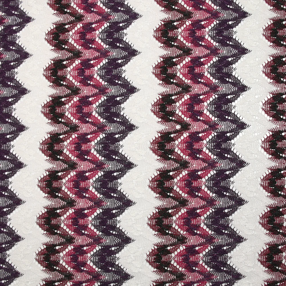 Maille crochet chevrons framboise, bordeaux violet et blanc - Image 4