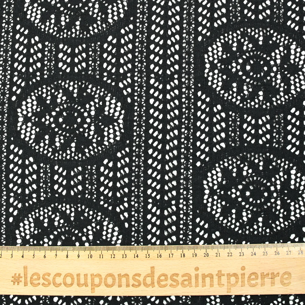 Maille dentelle effet crochet polycoton bande encerclée noir - Image 3