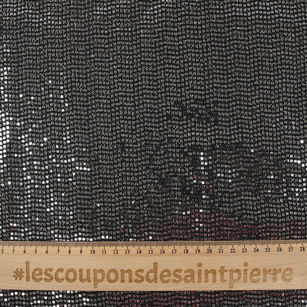 Maille Lurex polyester à paillettes argentées rayées fond noir - Image 3