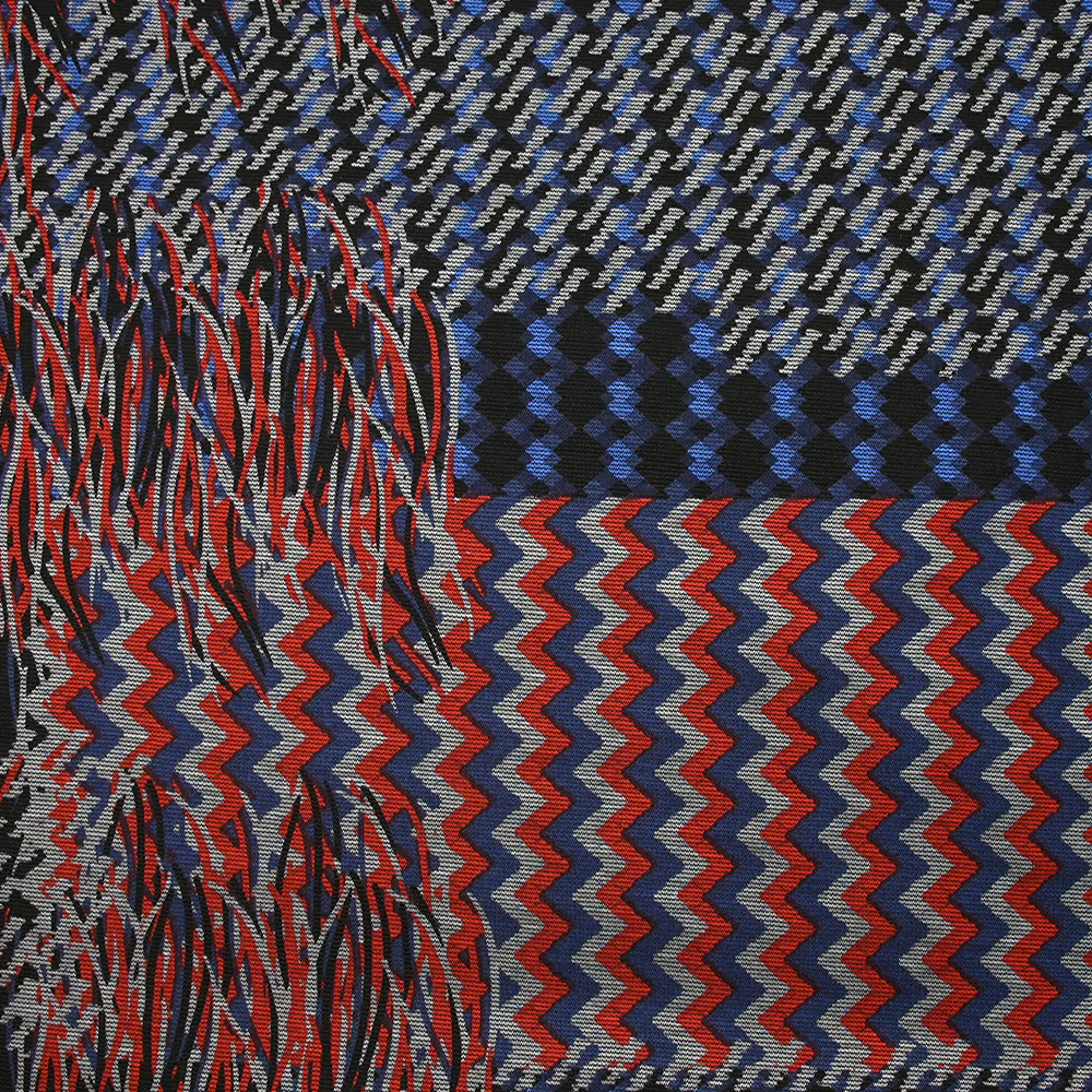 Maille Milano polyviscose mosaïque d'antan bleu et rouge fond noir - Image 4