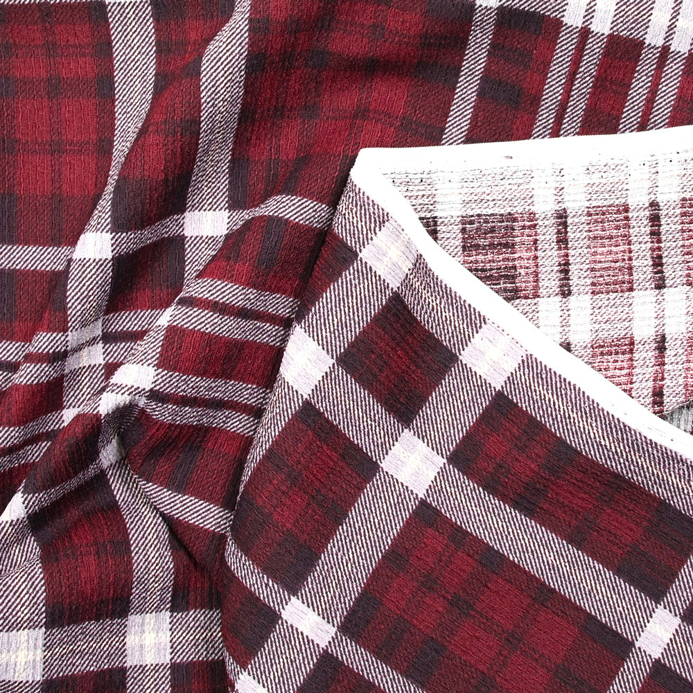 Maille texturée imprimée à carreaux bordeaux - Image 3