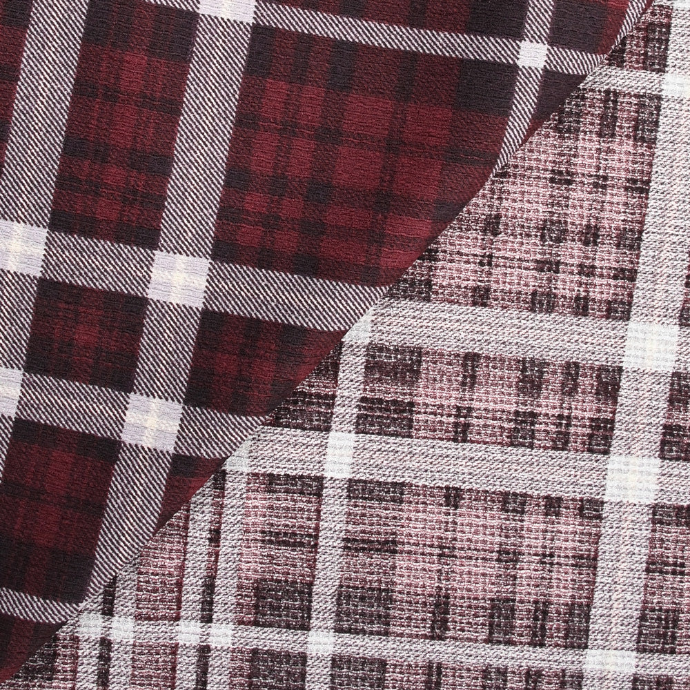 Maille texturée imprimée à carreaux bordeaux - Image 4