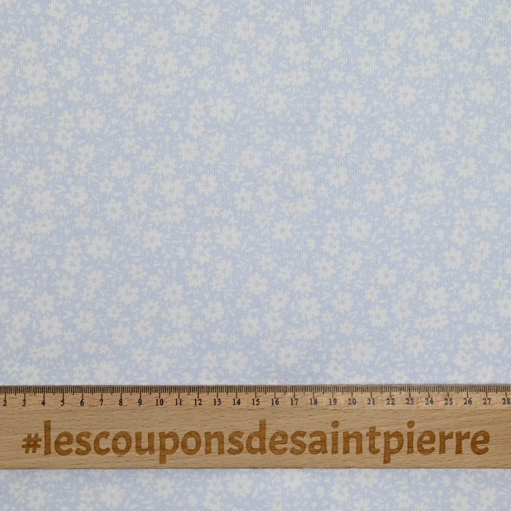 Piqué de coton imprimé fleurs printanière fond bleu clair - Image 3