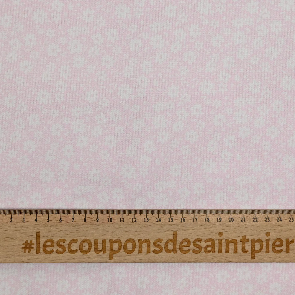 Piqué de coton imprimé fleurs printanière fond rose clair - Image 4