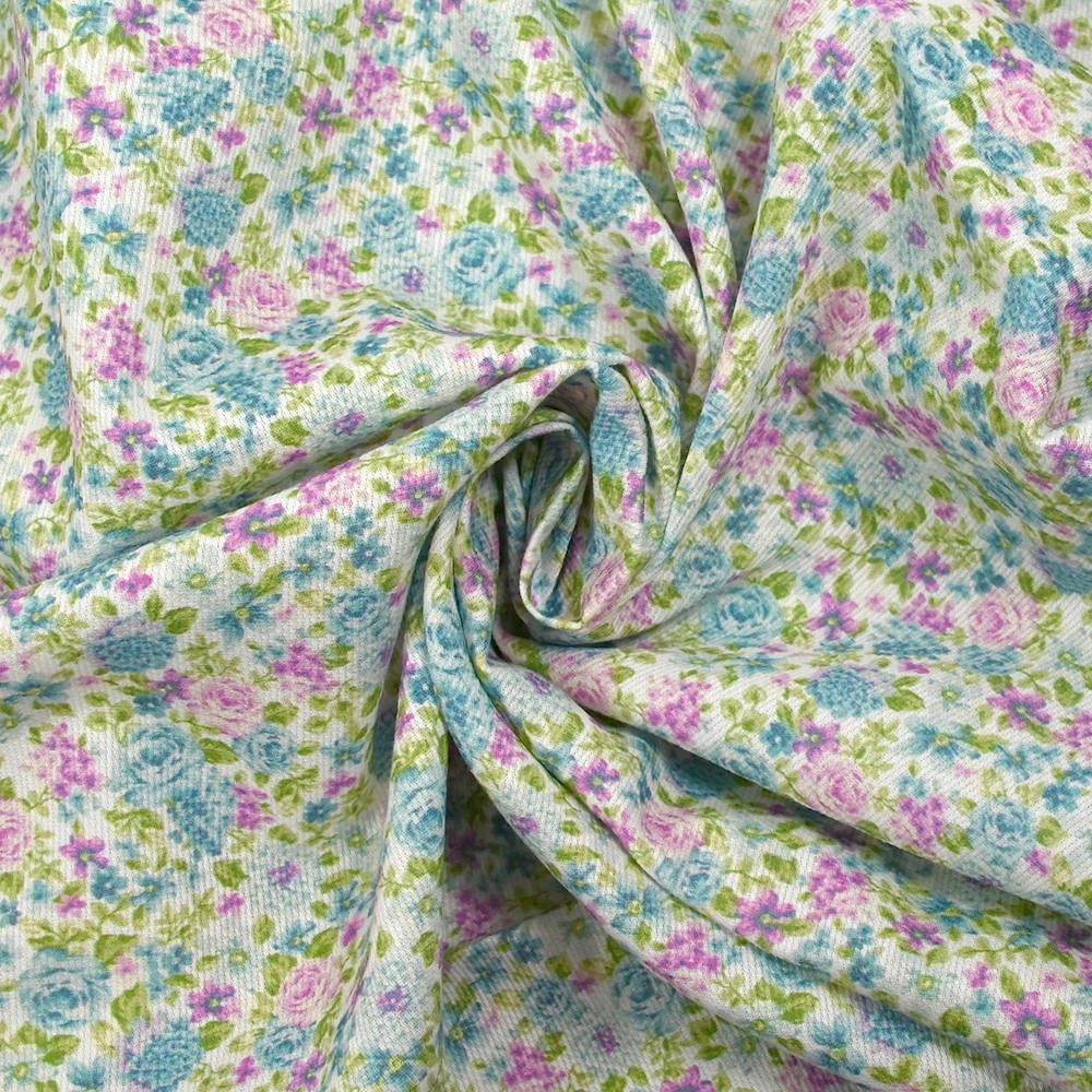 Piqué de coton imprimé les fleurs de Sarah bleu et violet fond blanc - Image 2