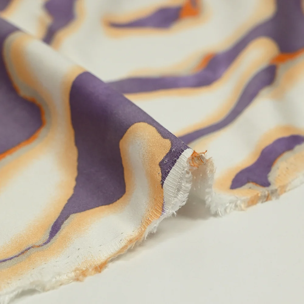 Satin de viscose imprimé Colorado mauve - Image 5