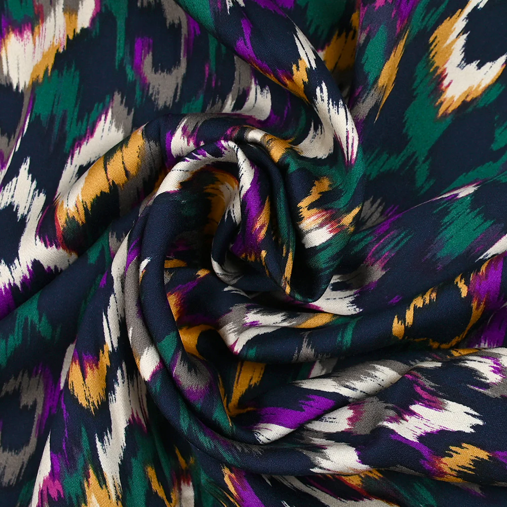 Satin de viscose imprimé Vénus violet fond marine - Image 2