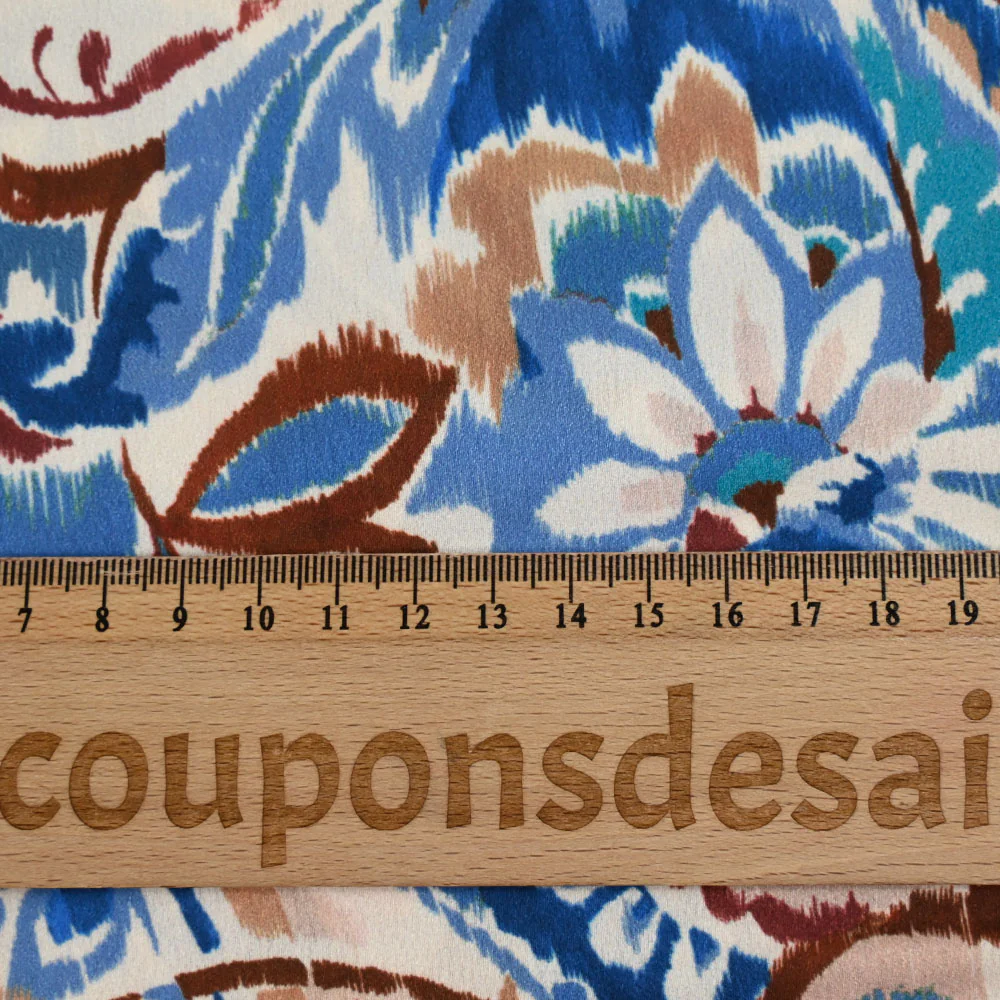 Satin polyester imprimé cachemire flou bleu - Image 3