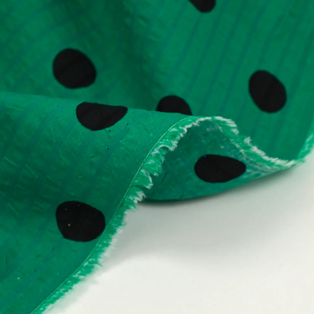 Seersucker coton rayé à pois noir fond vert - Image 4