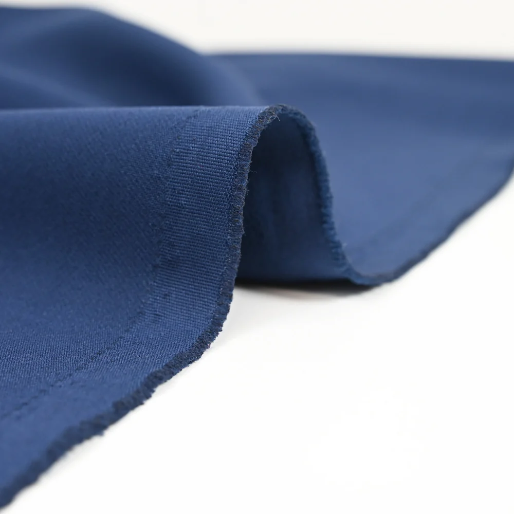 Tissu tailleur en polyester marine - Image 4