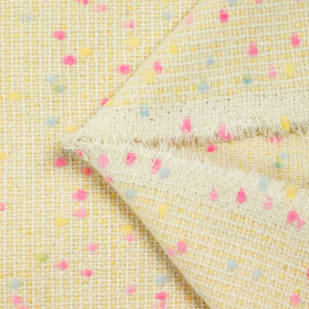Tweed de laine mélangée confettis rose et bleu fond jaune - Image 5