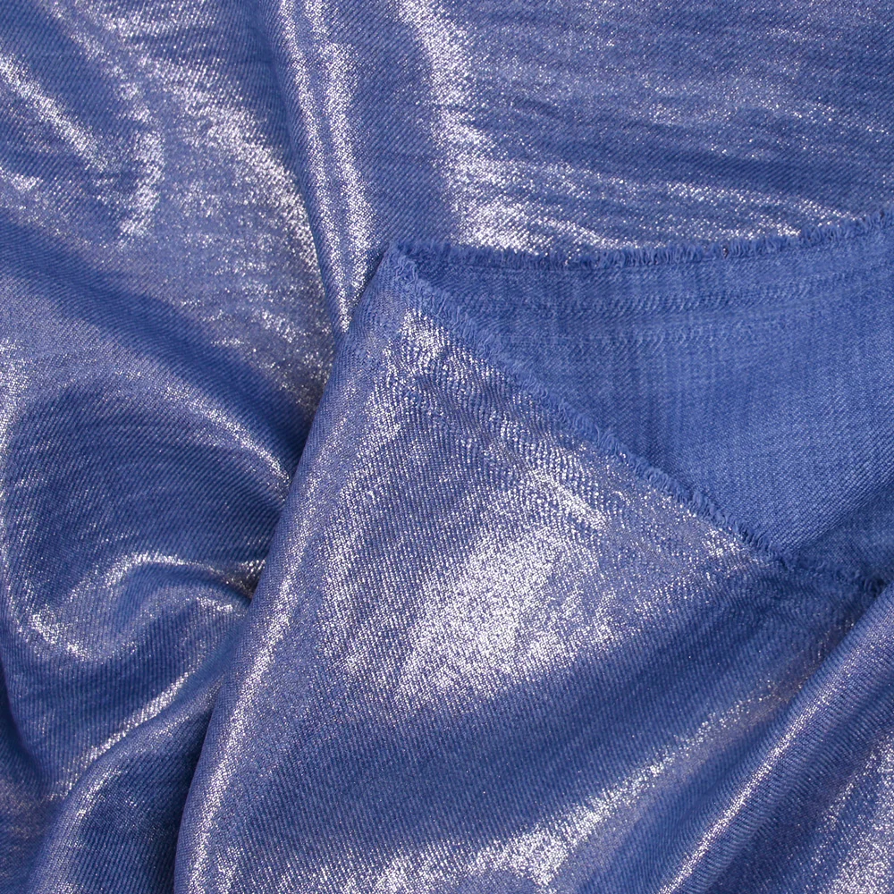 Twill de polyester lamé argent fond bleu - Image 3